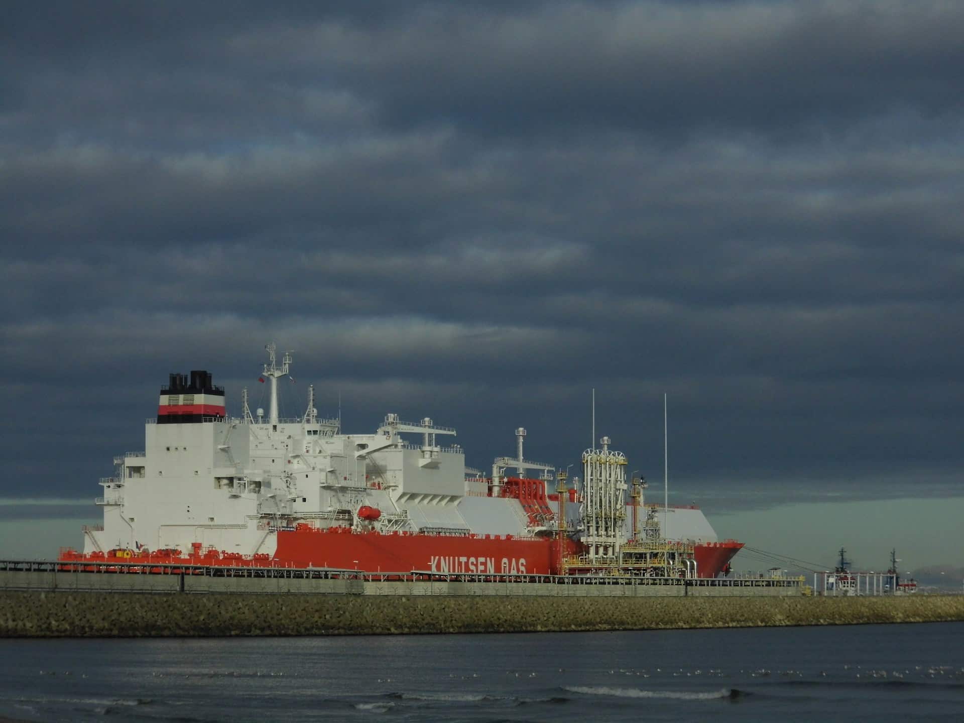 Nigeria LNG selects China’s super ship builder for new gas vessels