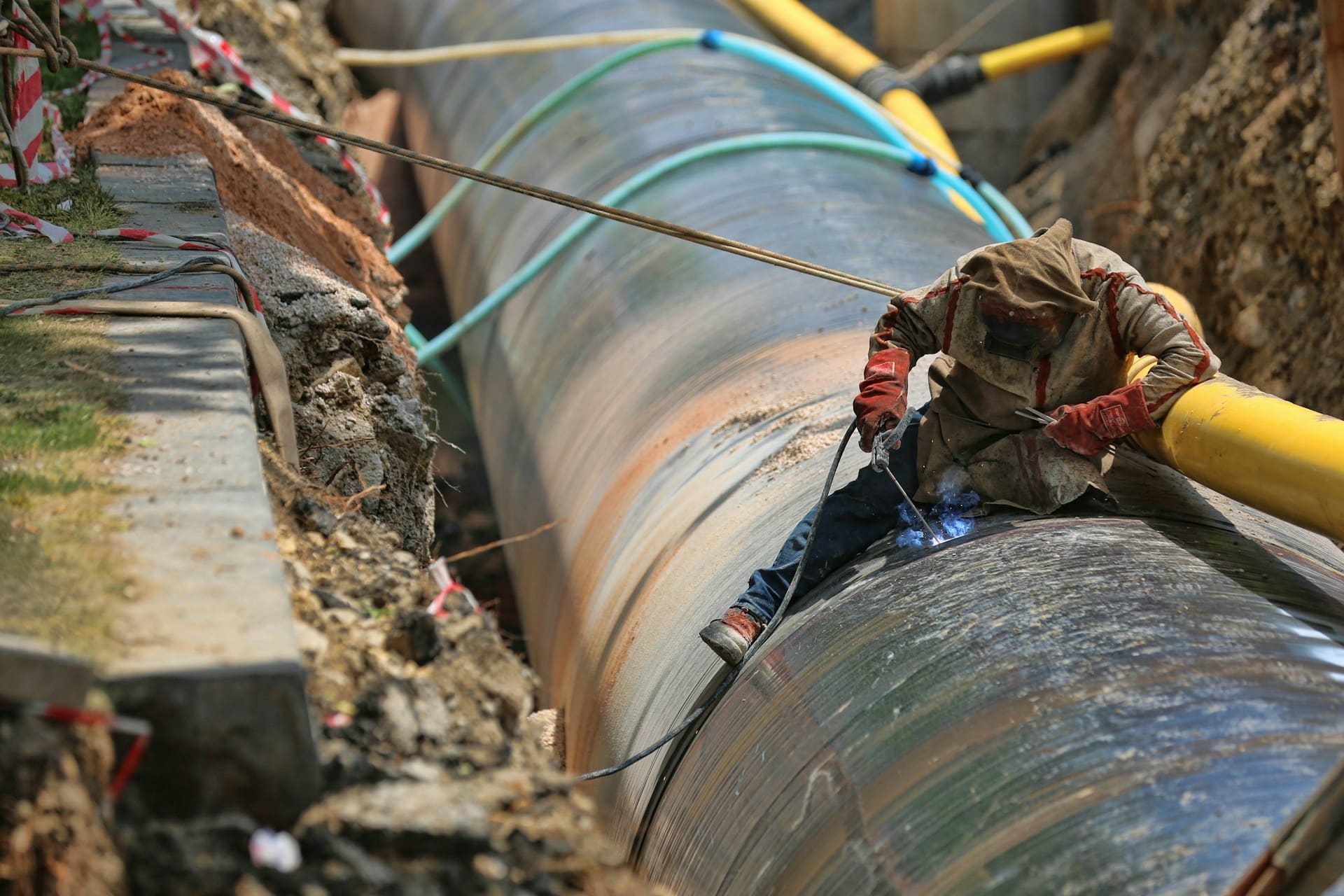 Crude oil pipeline