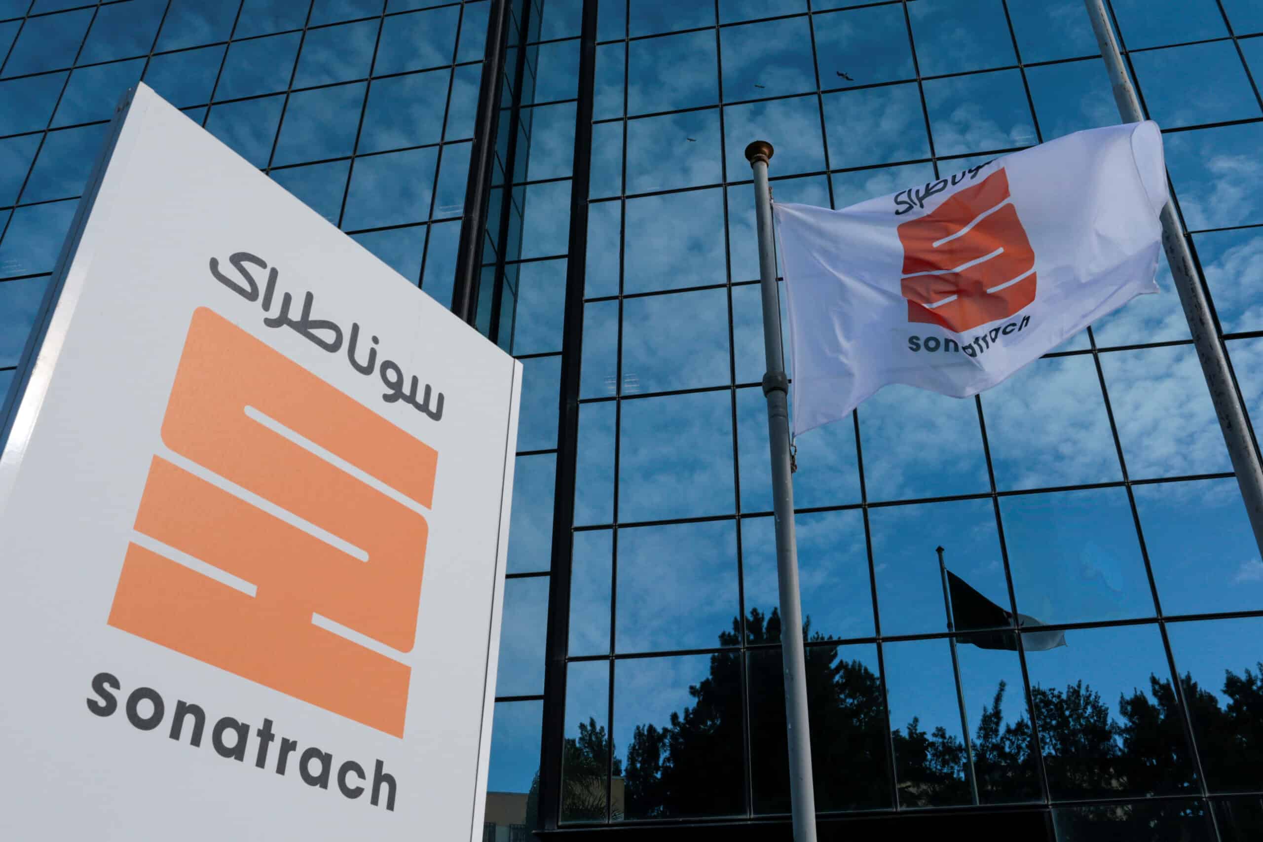 Algeria plans $60 billion energy drive, 80% to fund oil and gas expansion