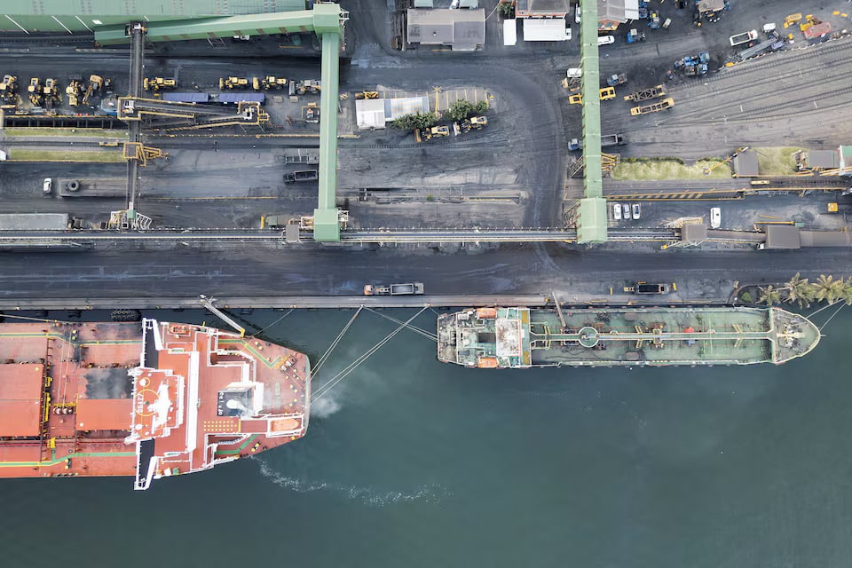 Vitol-backed consortium plans $3 billion LNG terminal and power plant in South Africa