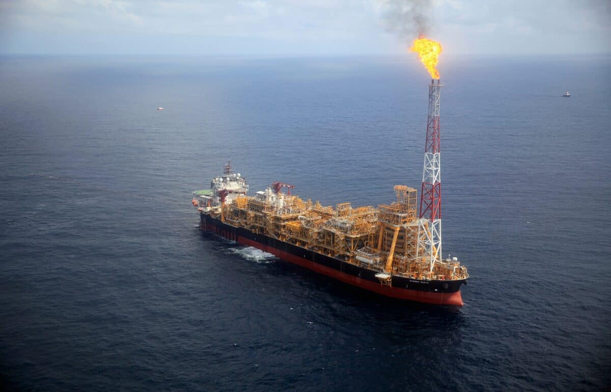 Angola seeks $1bn in external funding despite oil windfall
